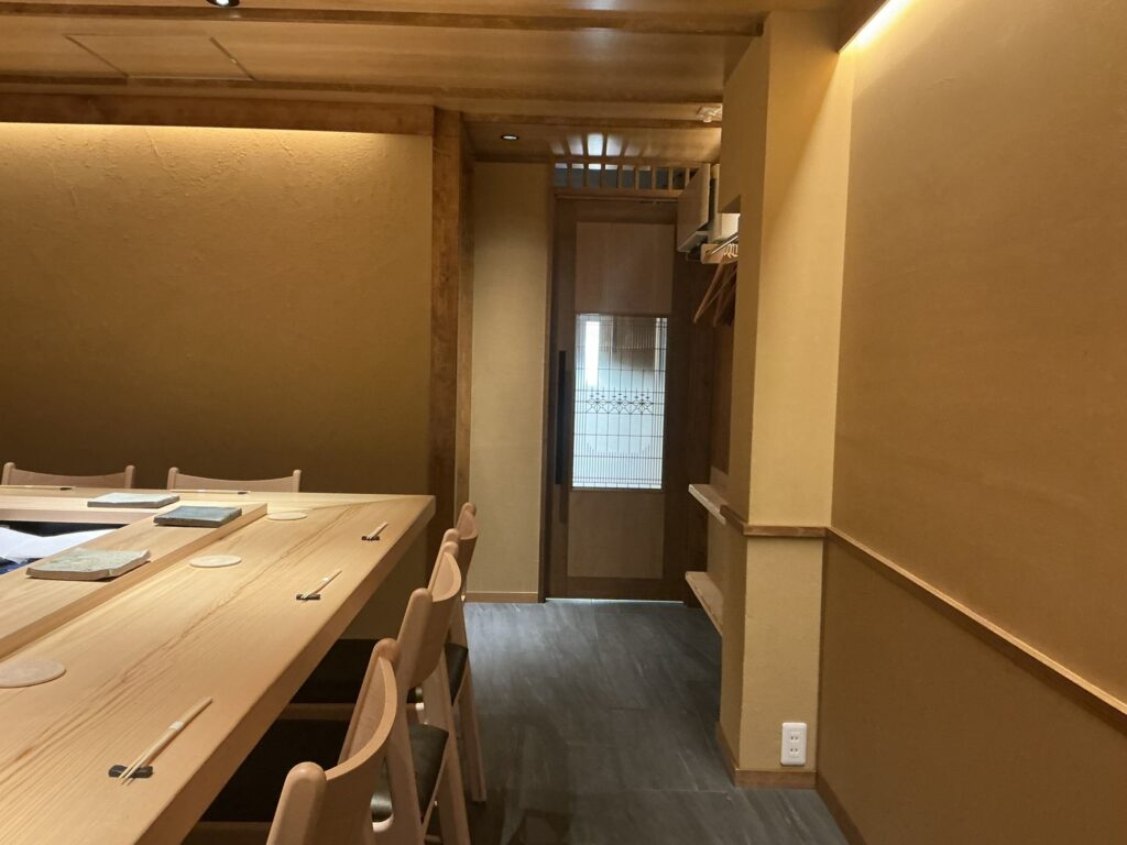 鮨喜へいの店内
