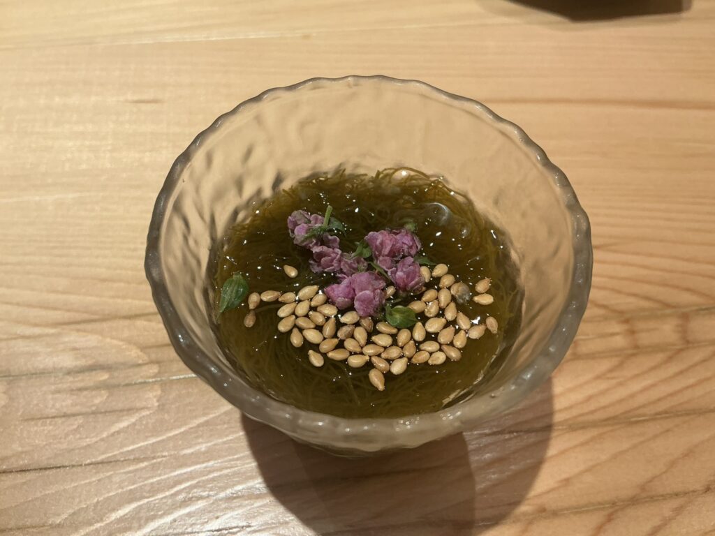 鮨喜へいのモズク