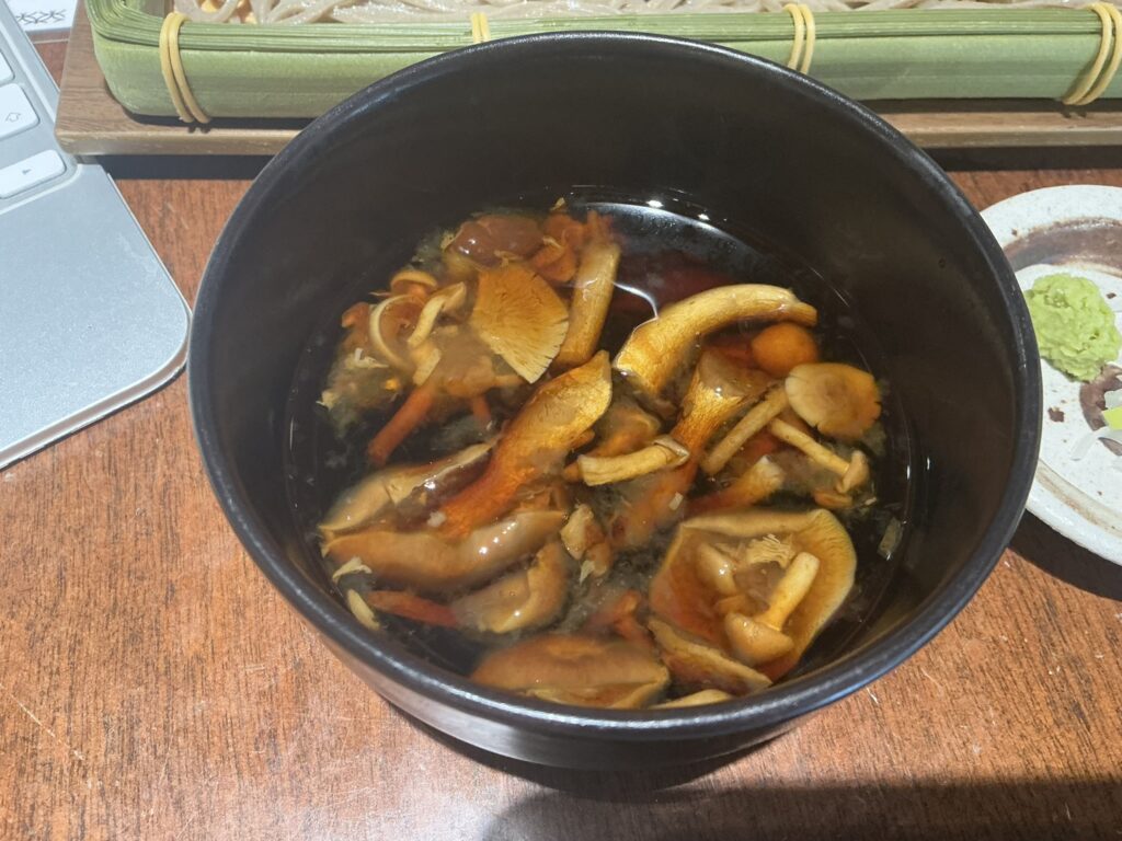 すす流の信州なめこつゆ(冷)