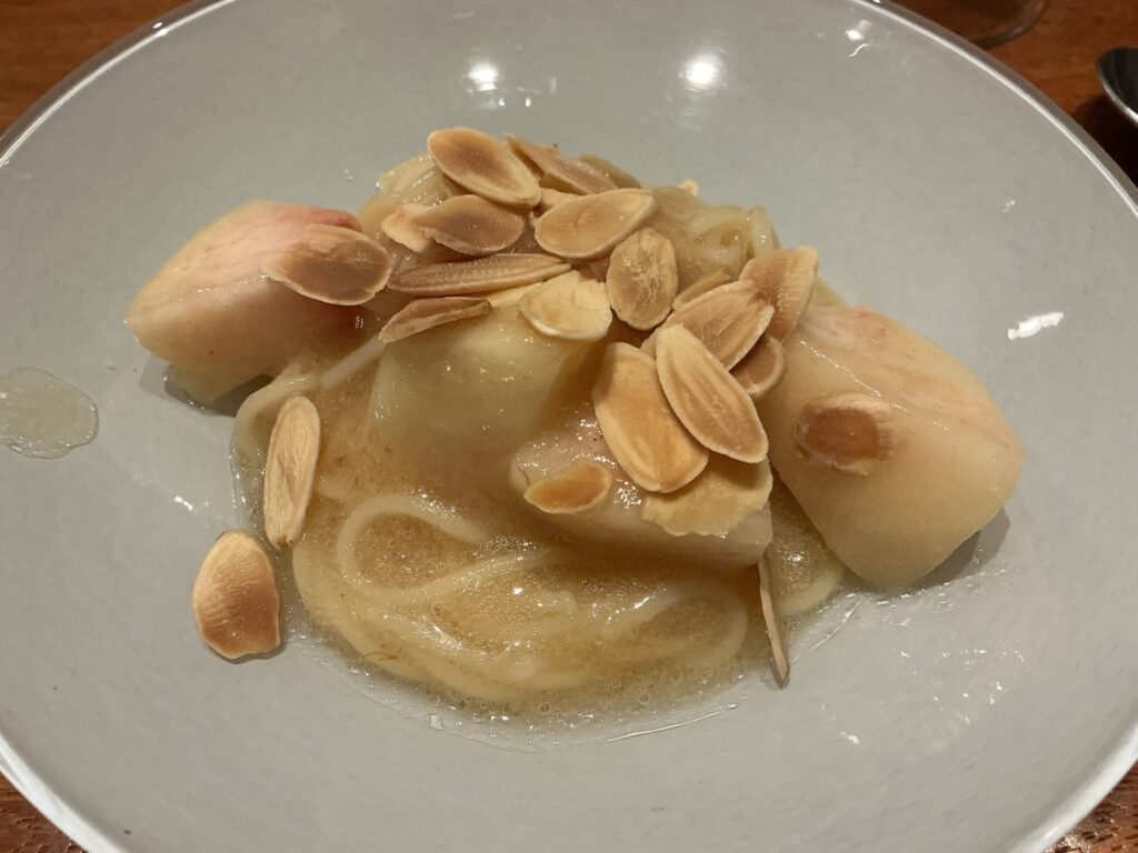 ルオーゴの山梨 桃 冷静フェデリーニ