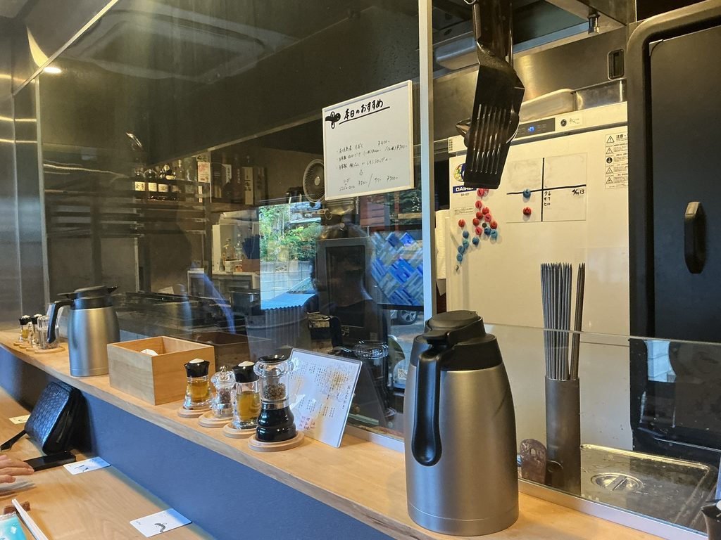うなぎ仙人の店内