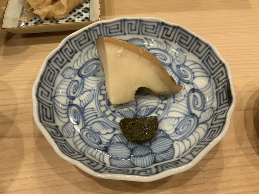 鮨桂太のアワビ