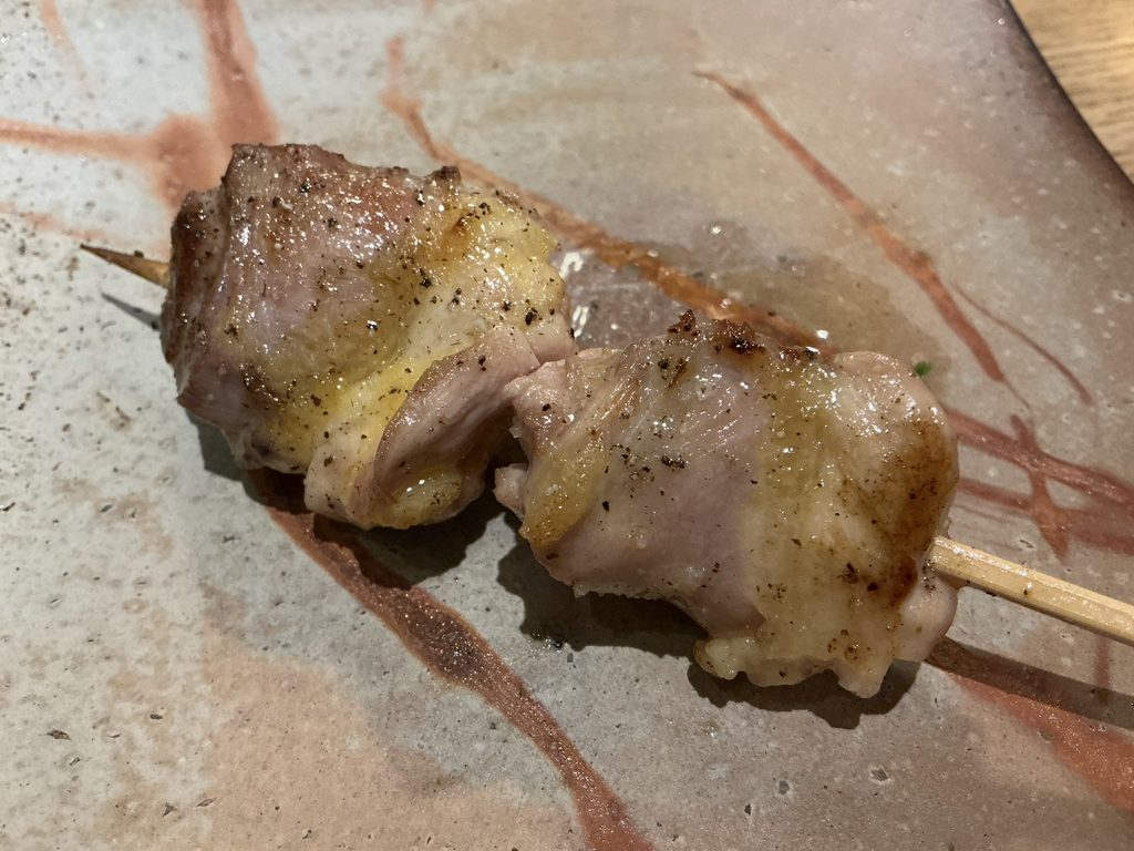やきとりshiraのモモ肉