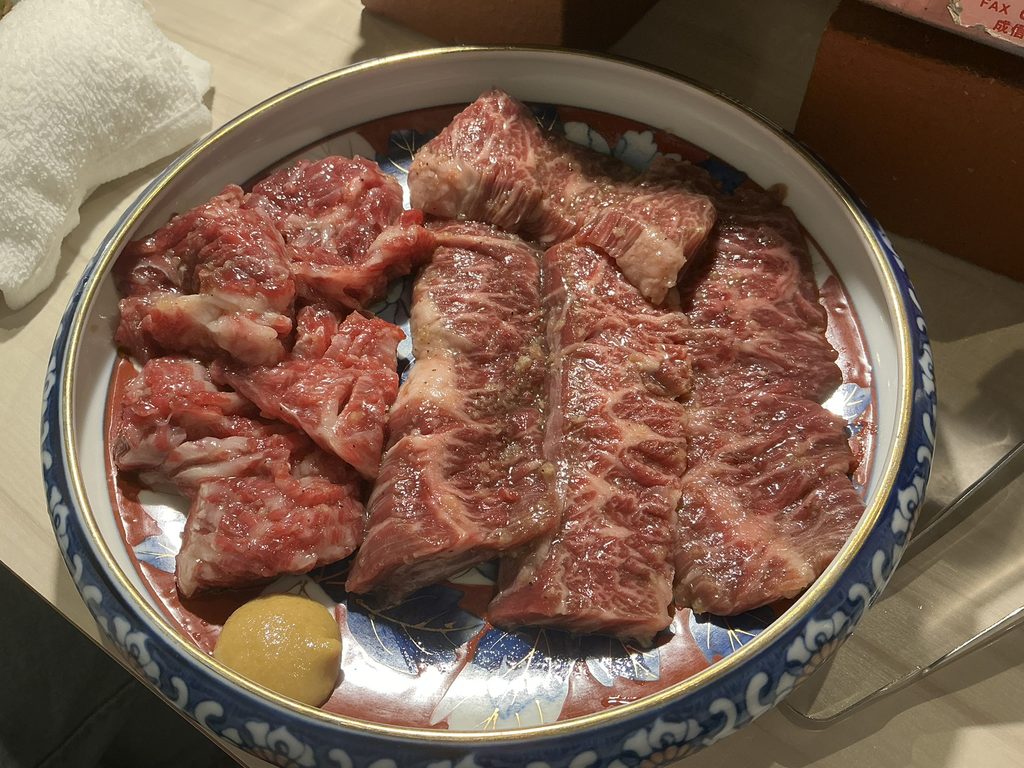 焼肉三宝苑のテール&上ハラミ