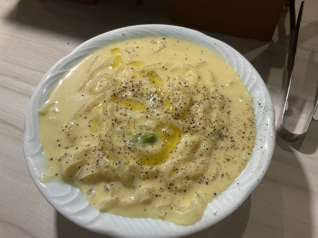 焼肉三宝苑のトウモロコシ冷麺