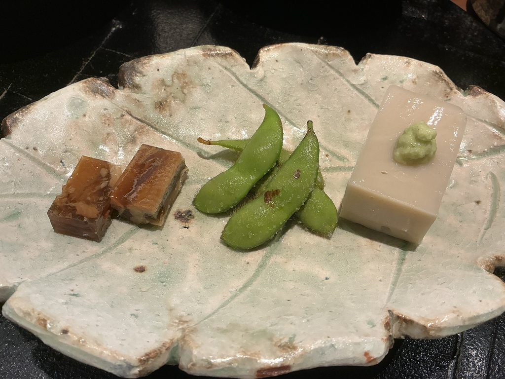 天々蕎々うめ庵のアナゴの煮凝り、蕎麦豆腐、枝豆