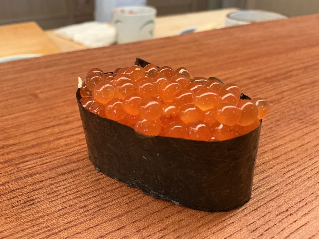 つくし寿司のイクラ