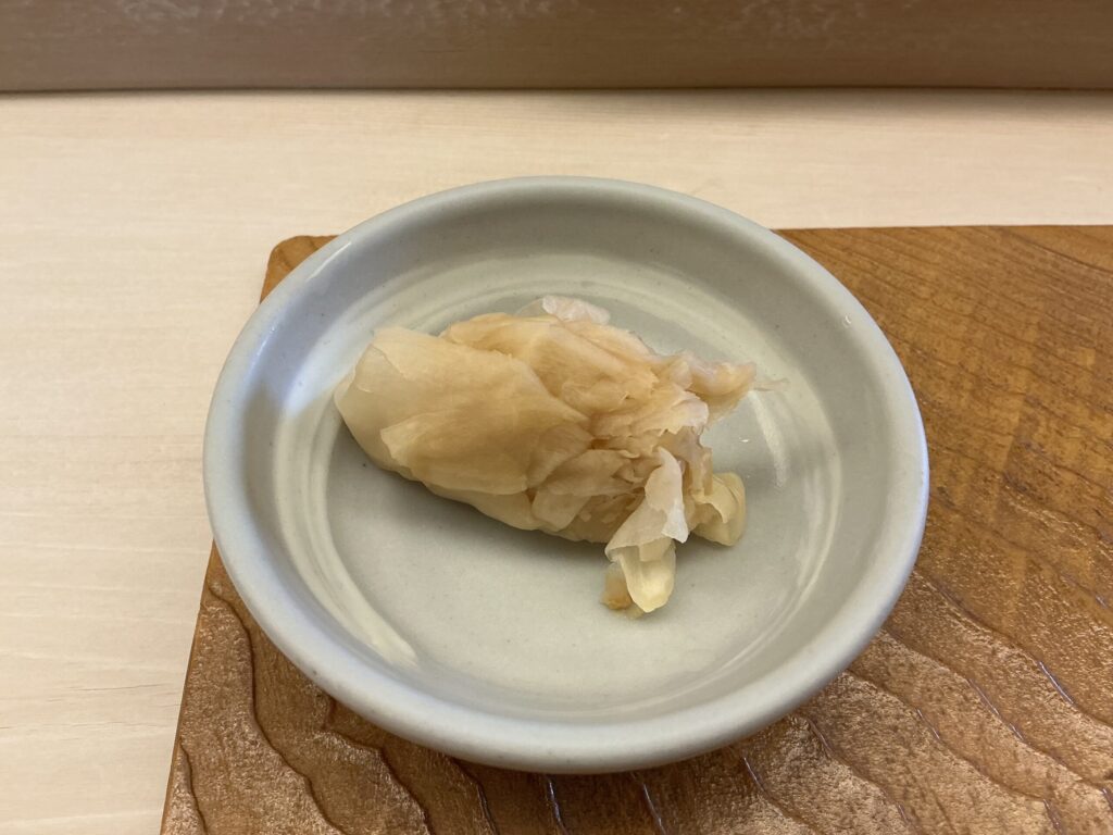 鮨おばなのガリ
