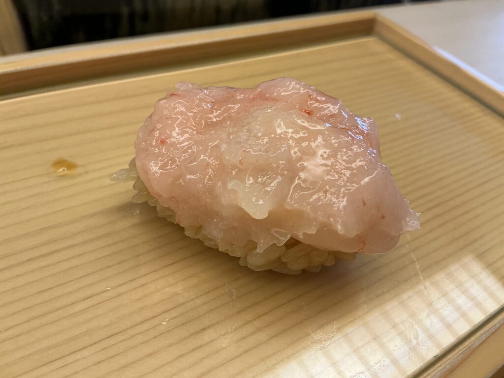 鮨おばなのアマエビ