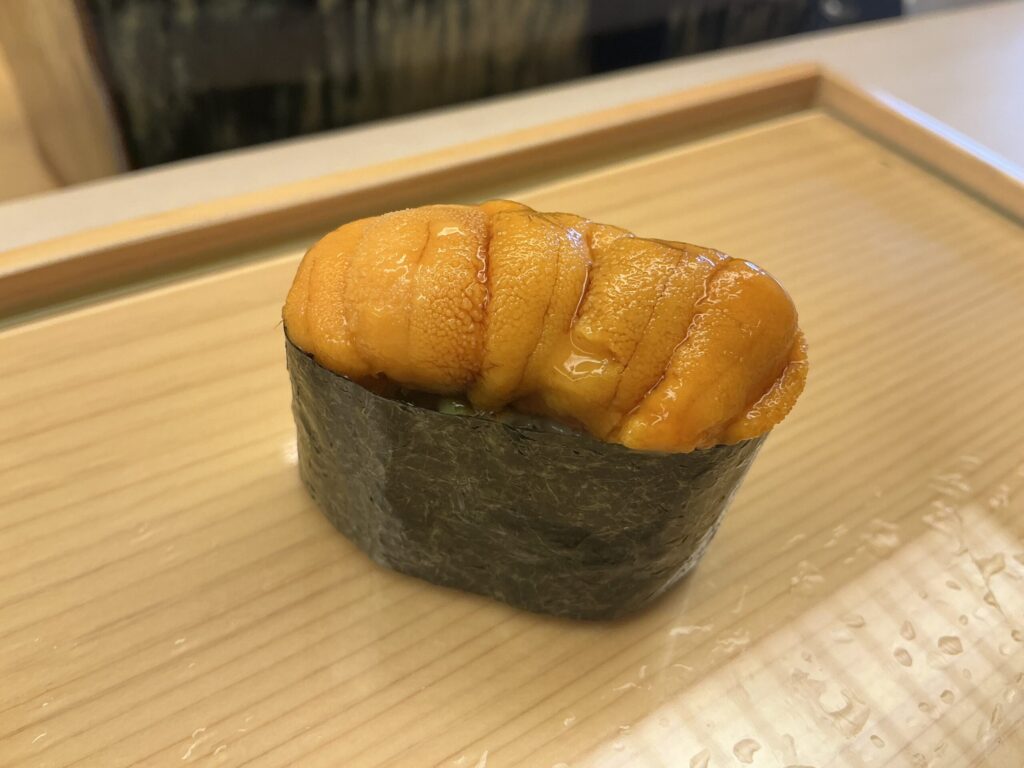 鮨おばなのバフンウニ
