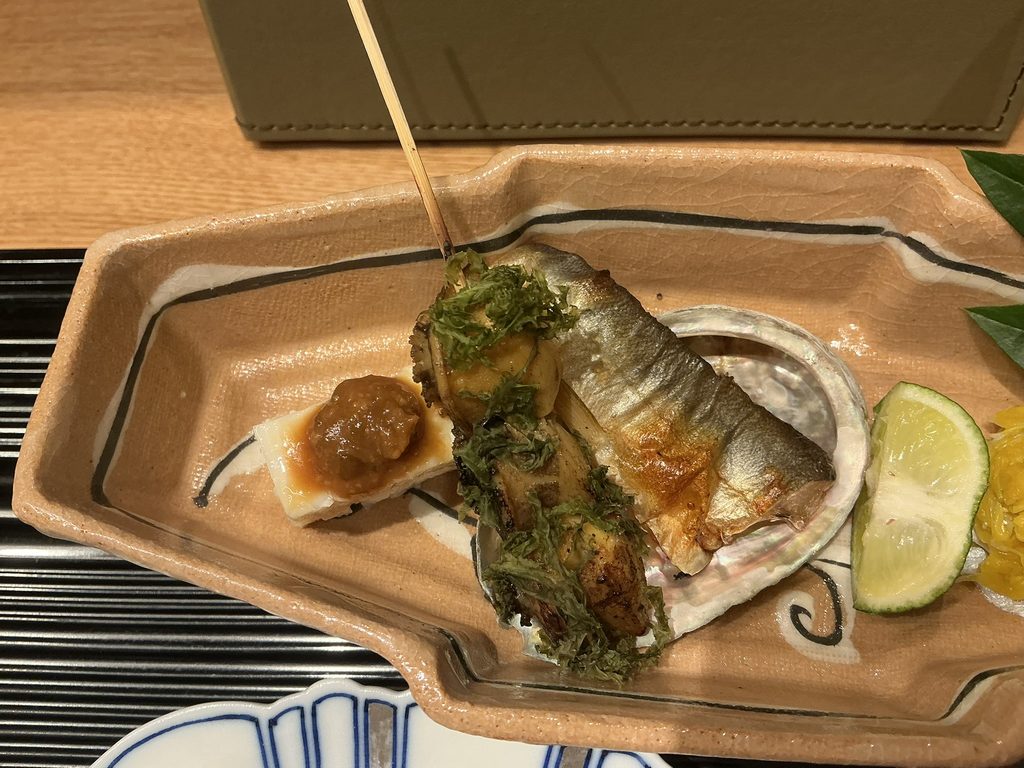 日比谷ろくさん亭のみちばの口取りはじめ