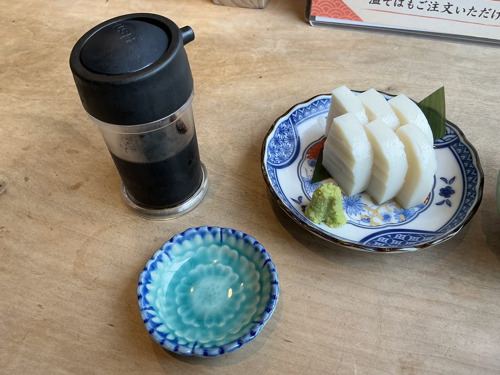 手打ち蕎麦なみのの板わさ